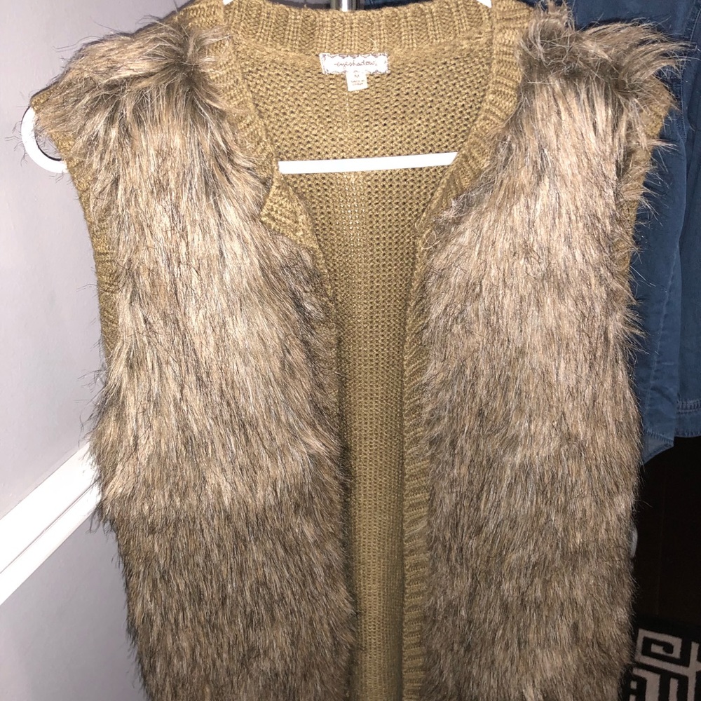 Women’s Faux Fur Vest